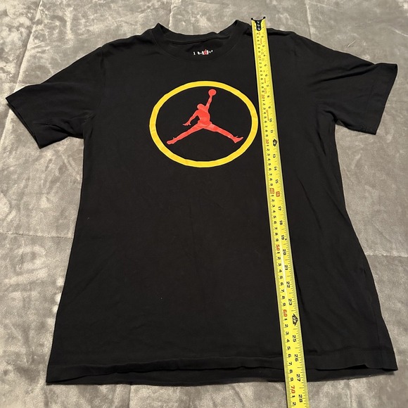 JORDAN Tee Men's Black Michael Jordan T-Shirt 23 Logo Short Sleeve Size Small S - Picture 8 of 8